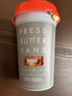 「森永 PRESS BUTTER SAND バターキャラメルミルク味 カップ240ml」のクチコミ画像 by chan-manaさん