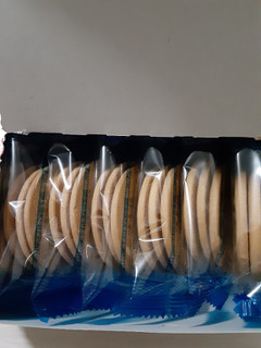 「森永製菓 マリー 塩バター 箱21枚」のクチコミ画像 by もこもこもっちさん