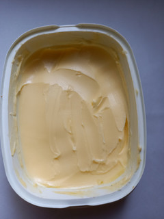 「雪印メグミルク 雪印メグミルク 発酵バター仕立てのマーガリン 140グラム」のクチコミ画像 by めたろうさん