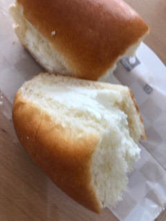 「セブン-イレブン 北海道牛乳仕込みの牛乳パン」のクチコミ画像 by こつめかわうそさん