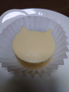 「ねこねこチーズケーキ にゃんともおいしいチーズケーキ 袋1個」のクチコミ画像 by ペリカさん