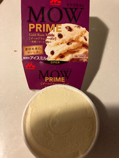 「森永 MOW PRIME ゴールドラムレーズン 発酵バターの香り カップ140ml」のクチコミ画像 by まるちゃーんさん