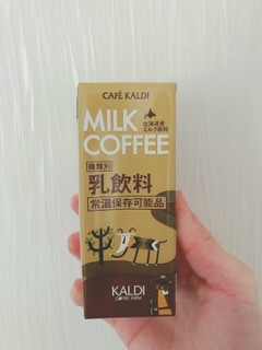 「カルディ MILK COFFEE パック200ml」のクチコミ画像 by ちゃーぼーさん