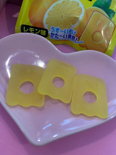 「ノーベル ペタグーグミ レモン味 袋50g」のクチコミ画像 by SweetSilさん