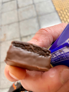 「ブルボン ミニ濃厚チョコブラウニー 袋128g」のクチコミ画像 by アポロちゃんさん