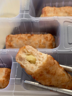 「ニッポンハム ささみで巻いたチーズカマンベール入りチーズソース 袋5個」のクチコミ画像 by SweetSilさん