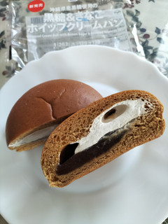 「セブンプレミアム 黒糖＆きなこ ホイップクリームパン 1個」のクチコミ画像 by コマメのグルメさん