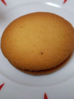 「石田老舗 MARIE BELLE サンドクッキー 6枚」のクチコミ画像 by おうちーママさん