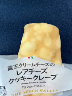 「セブン-イレブン レアチーズ＆クッキークレープ」のクチコミ画像 by さかぴちさん