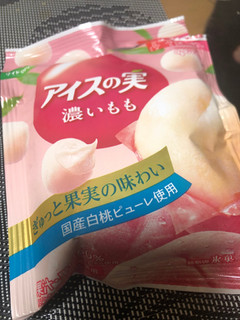 「江崎グリコ アイスの実 濃いもも 袋12個」のクチコミ画像 by ぱりんこさん