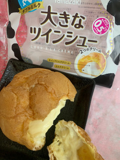 「ヤマザキ 大きなツインシュー ダブルミルク 袋1個」のクチコミ画像 by SweetSilさん