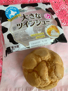 「ヤマザキ 大きなツインシュー ダブルミルク 袋1個」のクチコミ画像 by SweetSilさん
