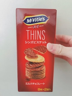 「マクビティ THINS ミルクチョコレート 箱8枚×2」のクチコミ画像 by ちゃーぼーさん