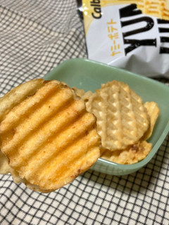 「カルビー YUMMYPOTATO やみつきチーズ味 袋50g」のクチコミ画像 by COTORI cafeさん