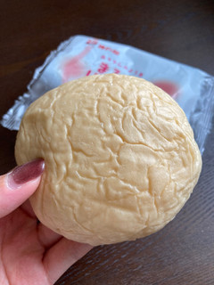 「神戸屋 まるでほっぺ レアチーズクランベリー 1個」のクチコミ画像 by chan-manaさん