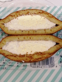 「ローソン Uchi Café×Milk MILKどらもっち 生クリームチーズ」のクチコミ画像 by とくめぐさん