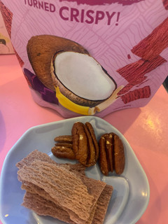 「Oh So Healthy ！ ベイクドクリスプ ココナッツ 紫ヤム芋 バナナ 40g」のクチコミ画像 by SweetSilさん