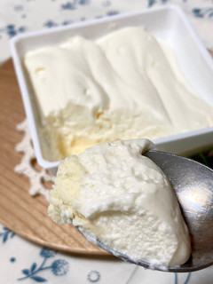 「ローソン Uchi Café×Milk 生クリームチーズケーキ」のクチコミ画像 by COTORI cafeさん