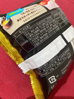 「オランジェ ひかえめに言ってクリーム多めのシュークリーム・カスタード 袋1個」のクチコミ画像 by もんペチさん