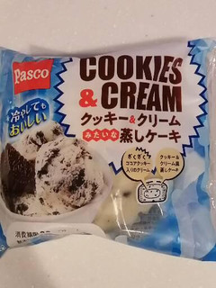 「Pasco クッキー＆クリームみたいな蒸しケーキ 袋1個」のクチコミ画像 by とくめぐさん