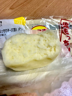 「ローソン もっちりチーズ蒸しパン 2個入」のクチコミ画像 by あゆみん333さん