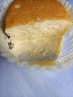 「ヤマザキ 北海道チーズ蒸しケーキのとろけるぷりん 袋1個」のクチコミ画像 by めたろうさん