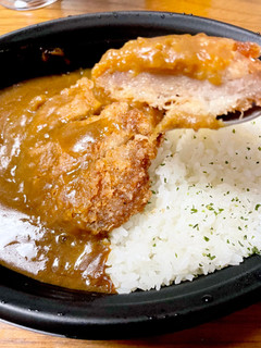 「ヨシダ 大盛りカツカレー 400g」のクチコミ画像 by ビールが一番さん