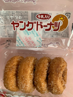 「宮田製菓 ヤングドーナツ 袋4個」のクチコミ画像 by SweetSilさん