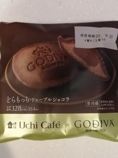 「ローソン Uchi Cafe’ × GODIVA どらもっち ドゥーブルショコラ」のクチコミ画像 by とくめぐさん