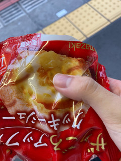 「ヤマザキ ザクごろアップルクッキーシュー 袋1個」のクチコミ画像 by なおかさん