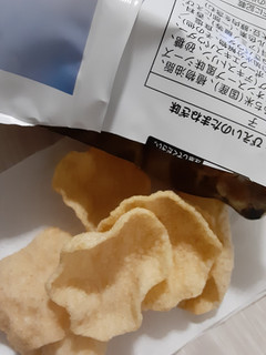 「岩塚製菓 ふわっと びえいのたまねぎ味 35g」のクチコミ画像 by もこもこもっちさん