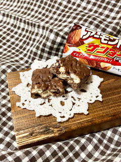 「有楽製菓 アーモンドのサンダー 袋1本」のクチコミ画像 by COTORI cafeさん
