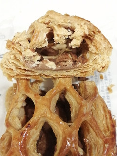 「ローソン キャラメルナッツパイ」のクチコミ画像 by とくめぐさん