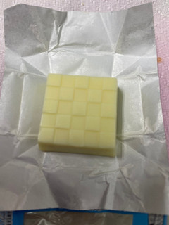 「チロル チロルチョコ クリームチーズチョコ 1個」のクチコミ画像 by 好物は栗さん