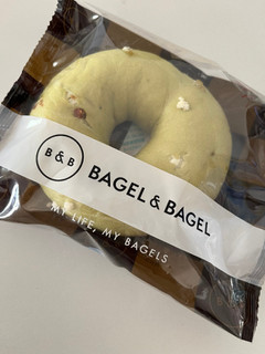 「BAGEL＆BAGEL ピスタチオホワイトチョコ」のクチコミ画像 by chan-manaさん