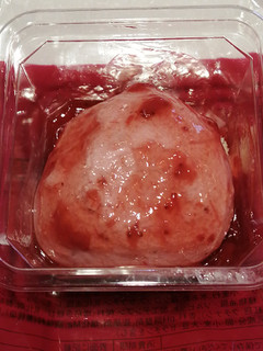 「ローソン Uchi Cafe’ いちごのトリコ！ベリーベリーケーキ」のクチコミ画像 by とくめぐさん