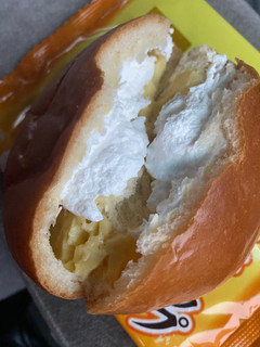 「Pasco たっぷりホイップクリームパン 袋1個」のクチコミ画像 by もんペチさん