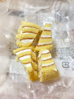 「ローソン うずまきロールケーキ」のクチコミ画像 by もぐミさん