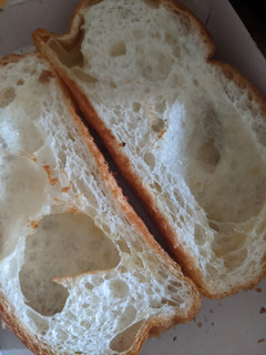 「ヤマザキ 塩バターフランスパン 袋7枚」のクチコミ画像 by ゅぃぽんさん