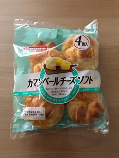 「ヤマザキ カマンベールチーズソフト 袋4個」のクチコミ画像 by こつめかわうそさん