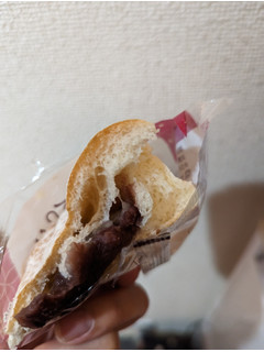 「ヤマザキ おもちが入った四角いパン 塩豆 袋1個」のクチコミ画像 by バックベアードさん
