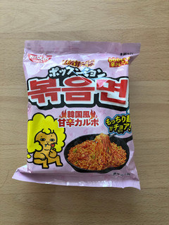 「日清食品 日清焼そば ポックンミョン 韓国風甘辛カルボ 袋5食」のクチコミ画像 by こつめかわうそさん