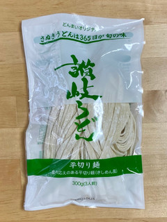 「さぬき麺心 どんまい 讃岐うどん 平切り麺 300g（3人前）」のクチコミ画像 by 踊る埴輪さん