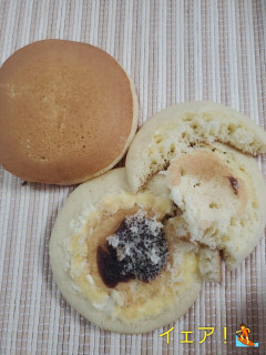 「ヤマザキ 北海道フェア ホットケーキサンド 北海道産小豆のつぶあん＆北海道産バター入りマーガリン 1個」のクチコミ画像 by レビュアーさん