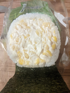 「ファミリーマート コーンマヨネーズ寿司」のクチコミ画像 by ゅぃぽんさん