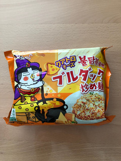 「三養ジャパン ブルダック クアトロチーズ 1袋」のクチコミ画像 by こつめかわうそさん