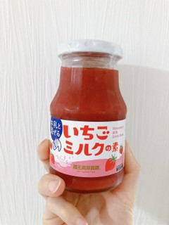 「和歌山産業 蔵王高原農園 イチゴミルクの素 瓶275g」のクチコミ画像 by ちゃーぼーさん