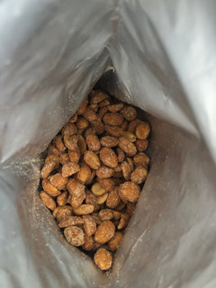 「Dan D pak Honey Roasted peanuts 300g」のクチコミ画像 by パン大好きさん