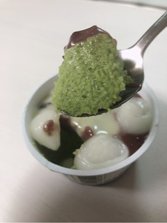 「井村屋 やわもちアイス 抹茶氷 カップ130ml」のクチコミ画像 by こつめかわうそさん