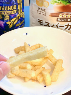 「味源 モスバーガーポテト とろったまチーズ テリヤキバーガー風味 袋50g」のクチコミ画像 by めりけんさん